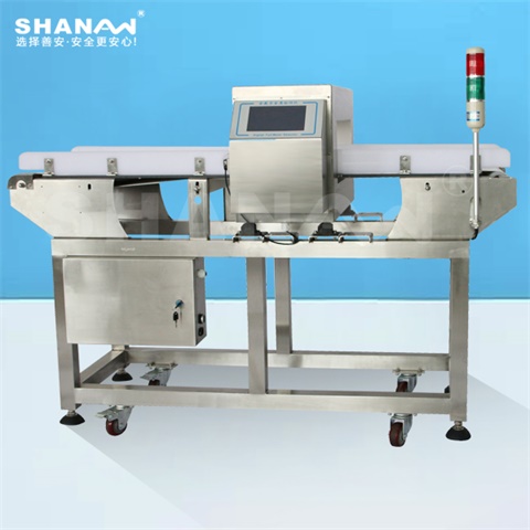 關(guān)于金屬檢測機的基本構(gòu)成